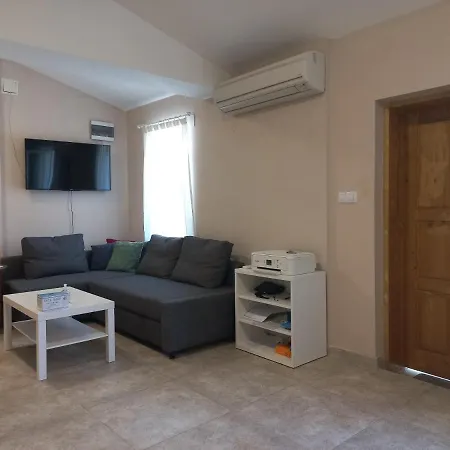Sahat Hill Guest house